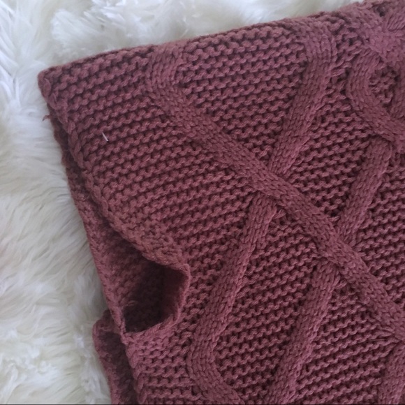 Charlotte Russe Turtle Neck Knitted Poncho - Picture 4 of 8